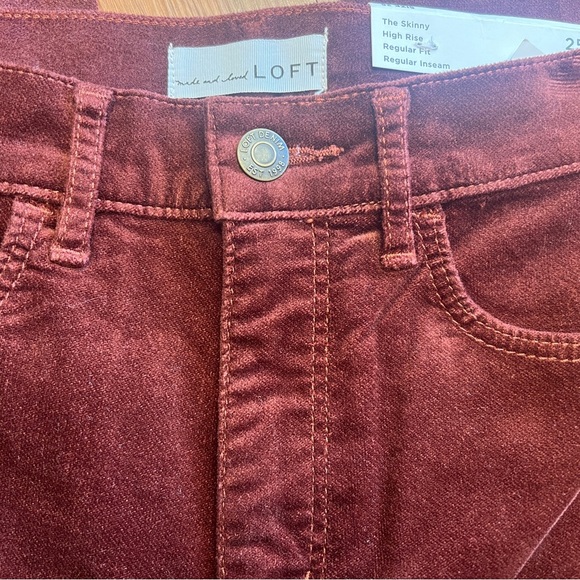 Loft Curvy Velvet Skinny Pants Maroon Red Women’s Sz 25 NWT High Waist Stretch - Picture 5 of 7